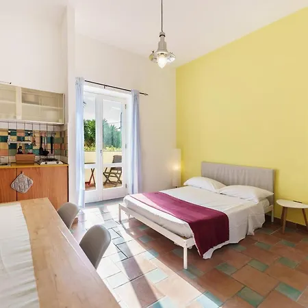 Le Grand Bleu - Gioia Apartments Procida Exterior photo