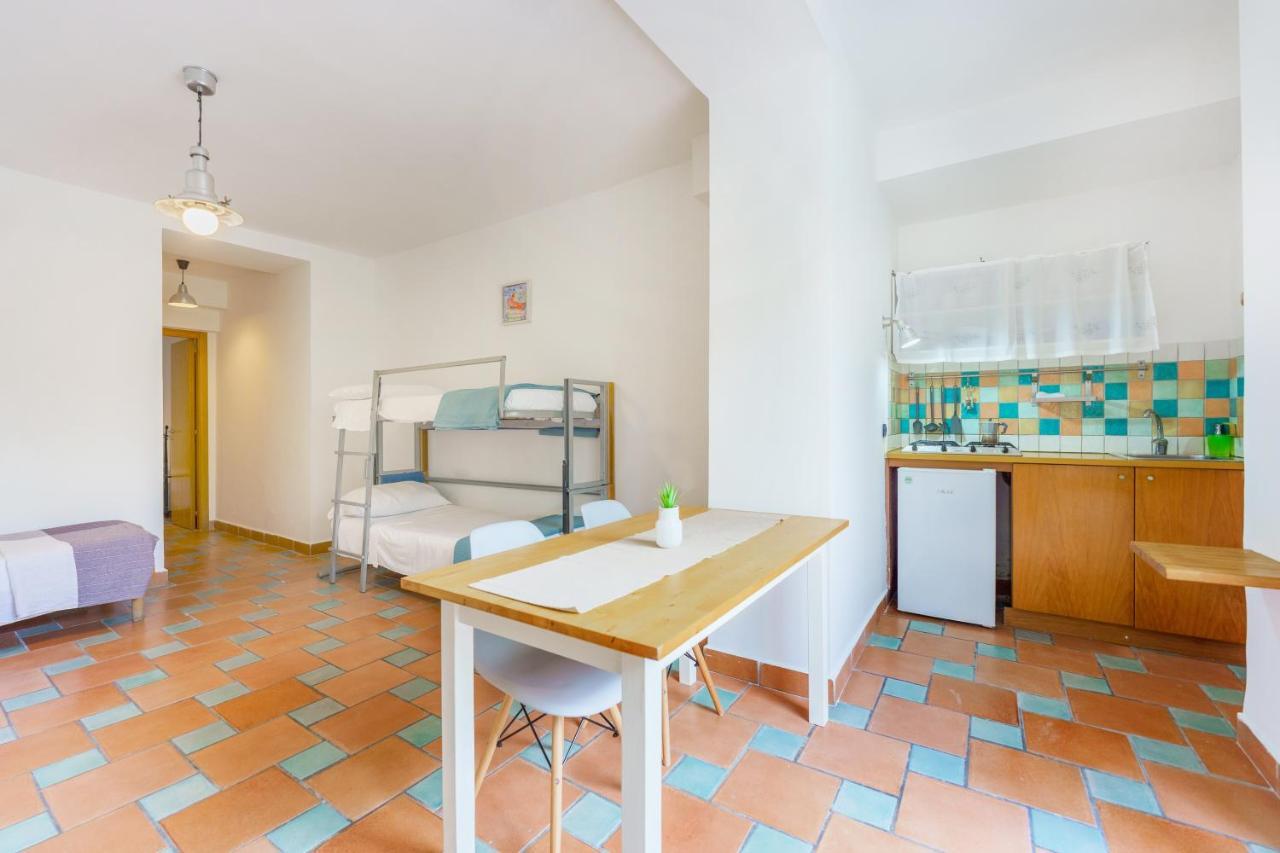 Le Grand Bleu - Gioia Aparthotel Procida